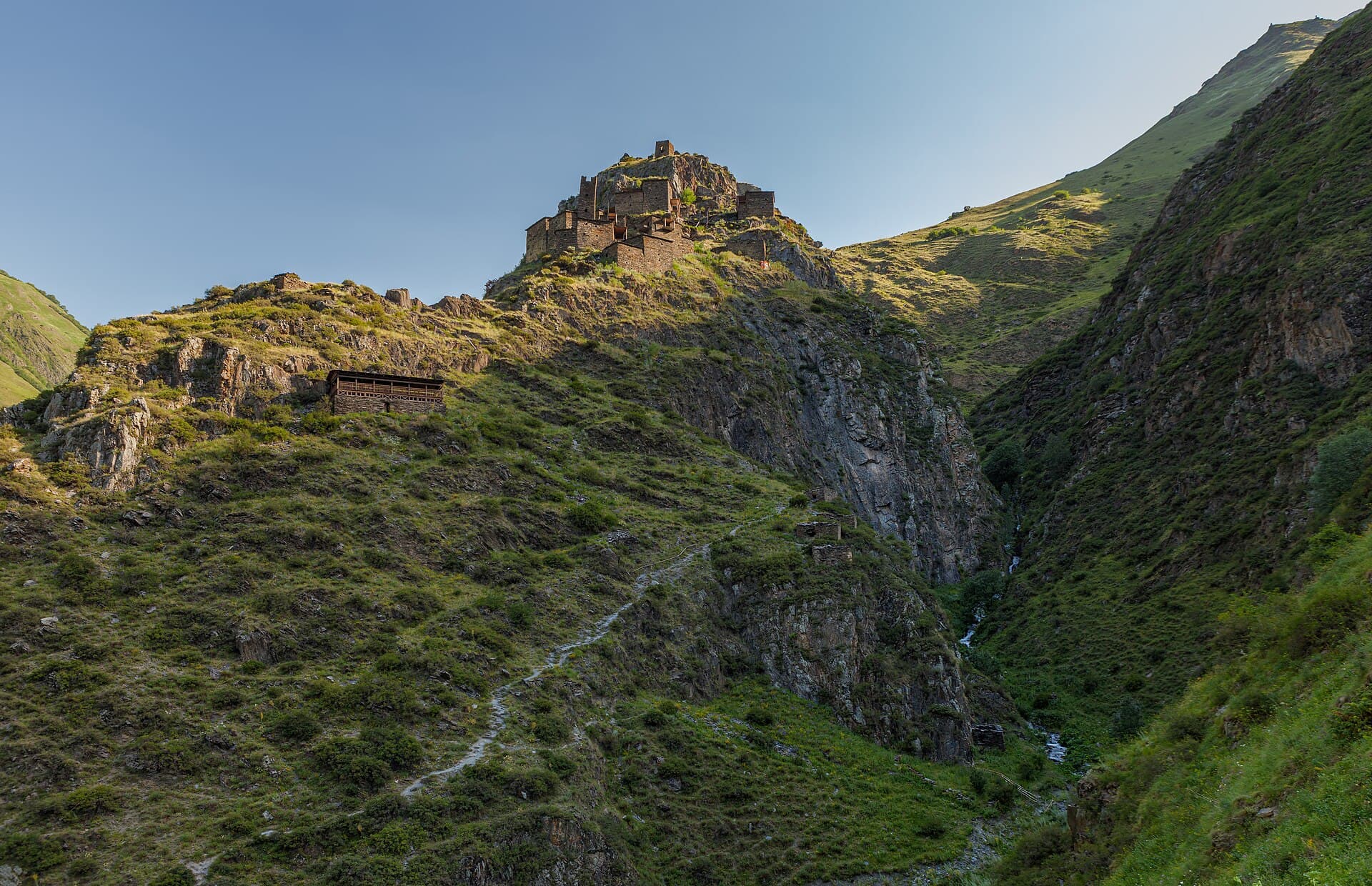 WLM - 2020 - The Mutso village at dawn